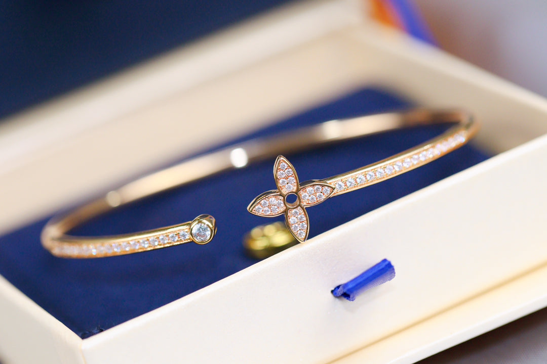 [：Polaidi Jewelry]イディール ピンクゴールド オープン ブレスレット ダイヤモンドパヴェ