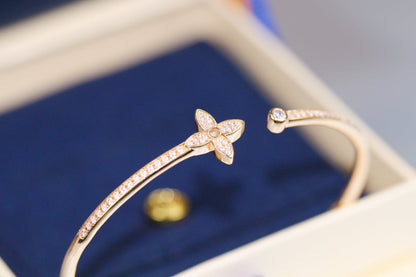 [：Polaidi Jewelry]イディール ピンクゴールド オープン ブレスレット ダイヤモンドパヴェ