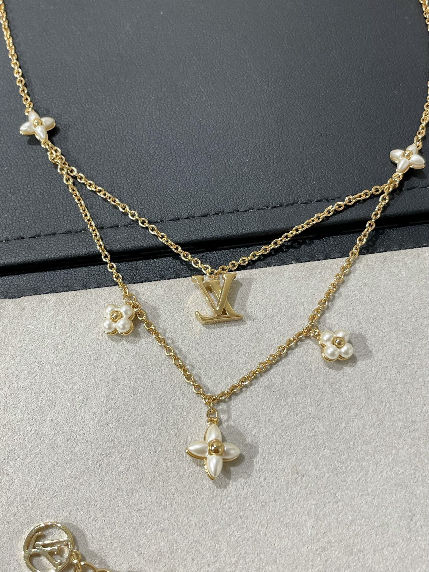 [：Polaidi Jewelry]FLOWERGRAM GOLD白蝶貝二重ネックレス