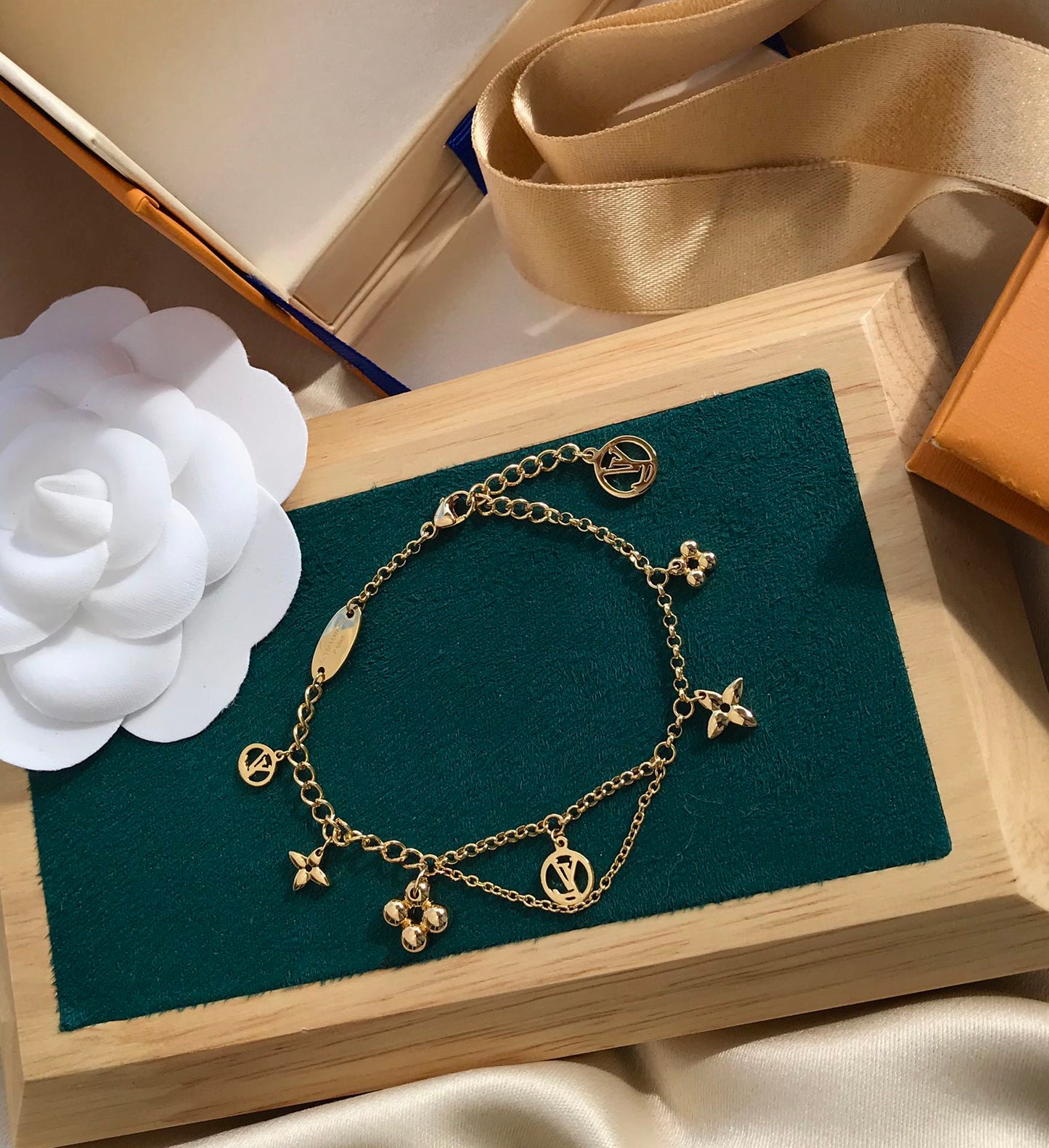 [Polaidi Jewelry]BLOOMING PINK GOLD MOP BRACELET