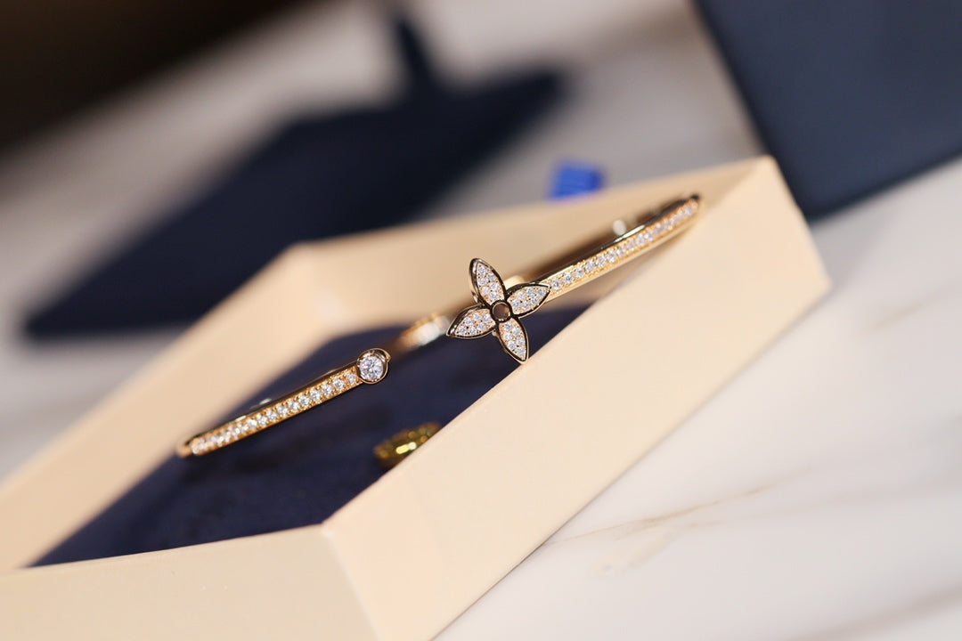 [Polaidi Jewelry]IDYLLE GOLD OPEN BRACELET DIAMOND PAVED