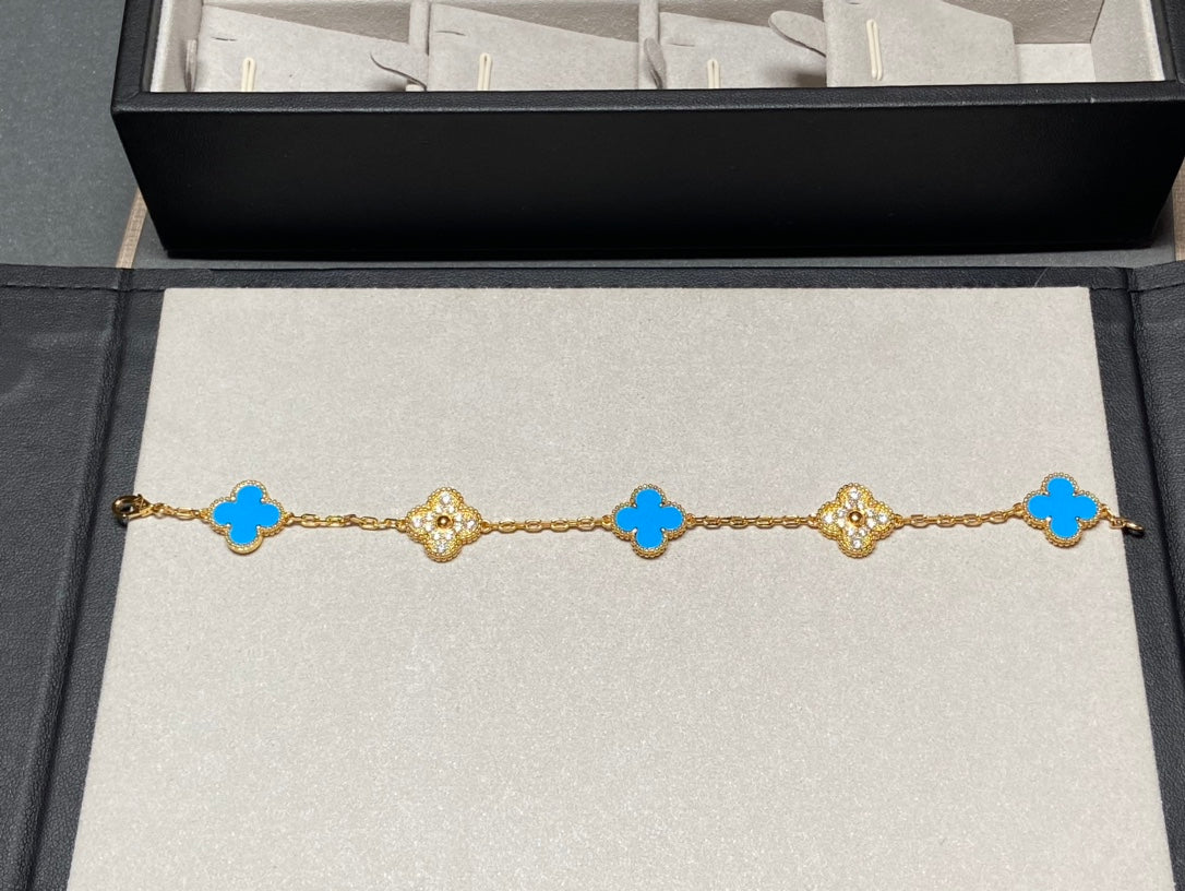 [：Polaidi Jewelry]クローバー 5モチーフ ブルーカルセドニー ダイヤモンド ゴールドブレスレット