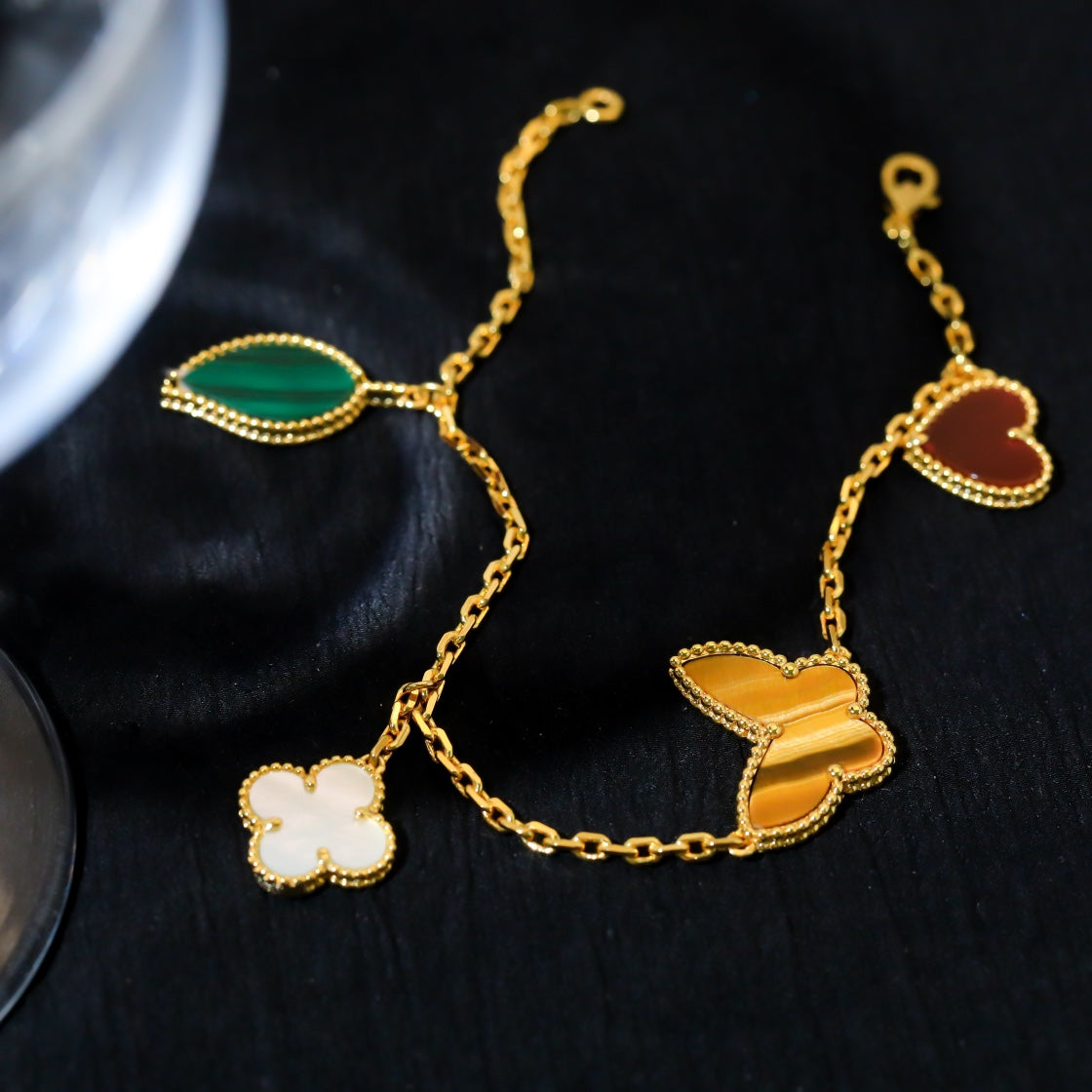 [：Polaidi Jewelry]ラッキー スプリング 5モチーフ ゴールド ブレスレット