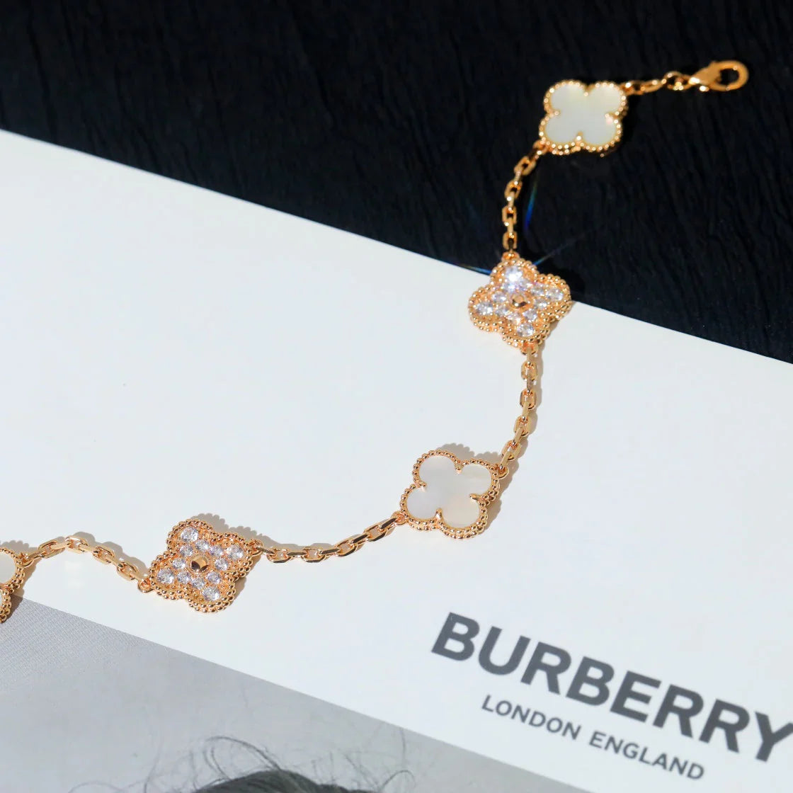 [Polaidi Jewelry]CLOVER WHITE PEARL MOP 5 MOTIF BRACELET COLLECTION