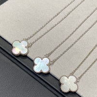 [Perlaura Jewelry ]CLOVER MEDIUM SILVER WHITE MOP NECKLACE