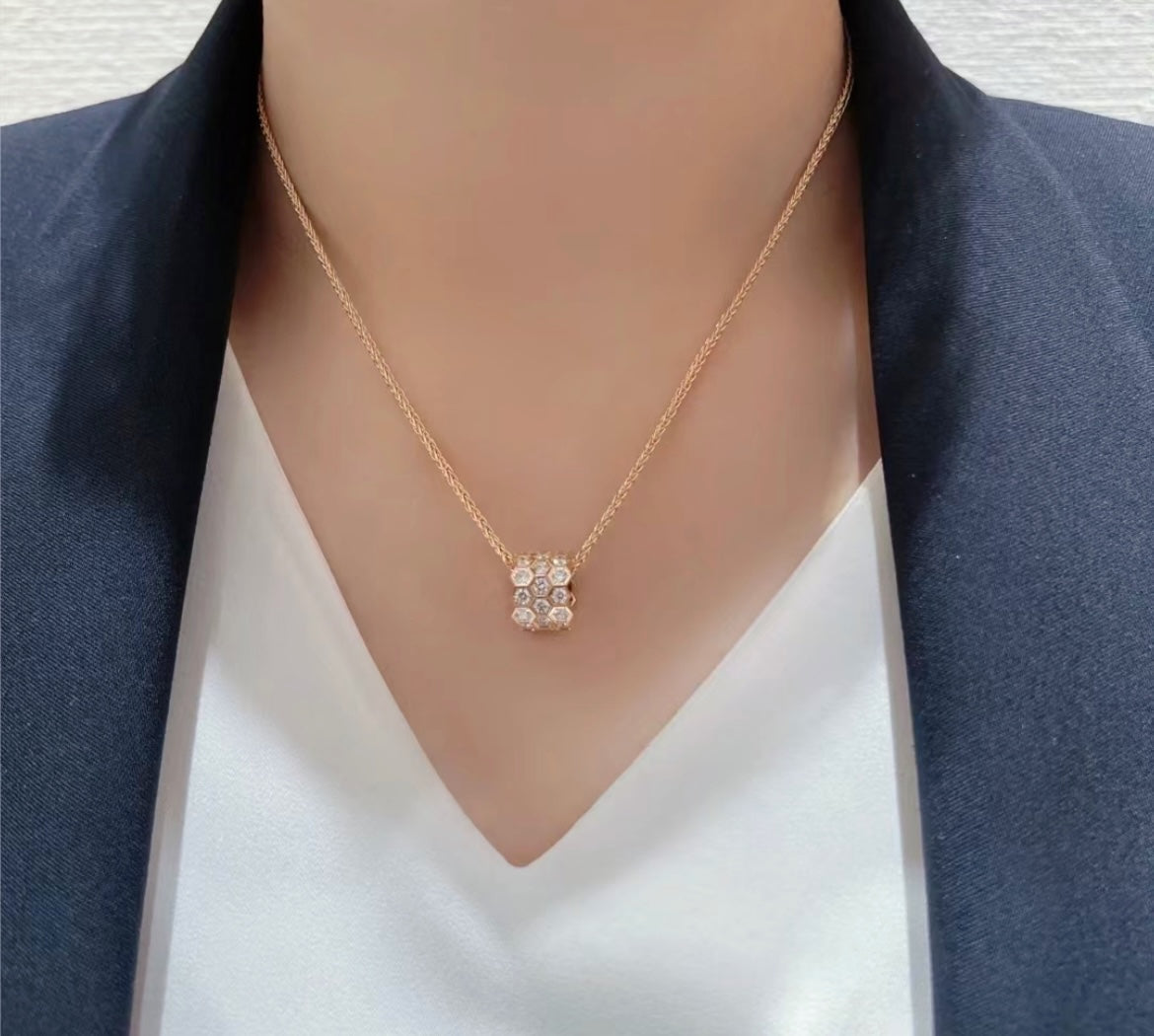 [Polaidi Jewelry]BEE LOVE DIAMOND PAVED 3 ROW NECKLACE