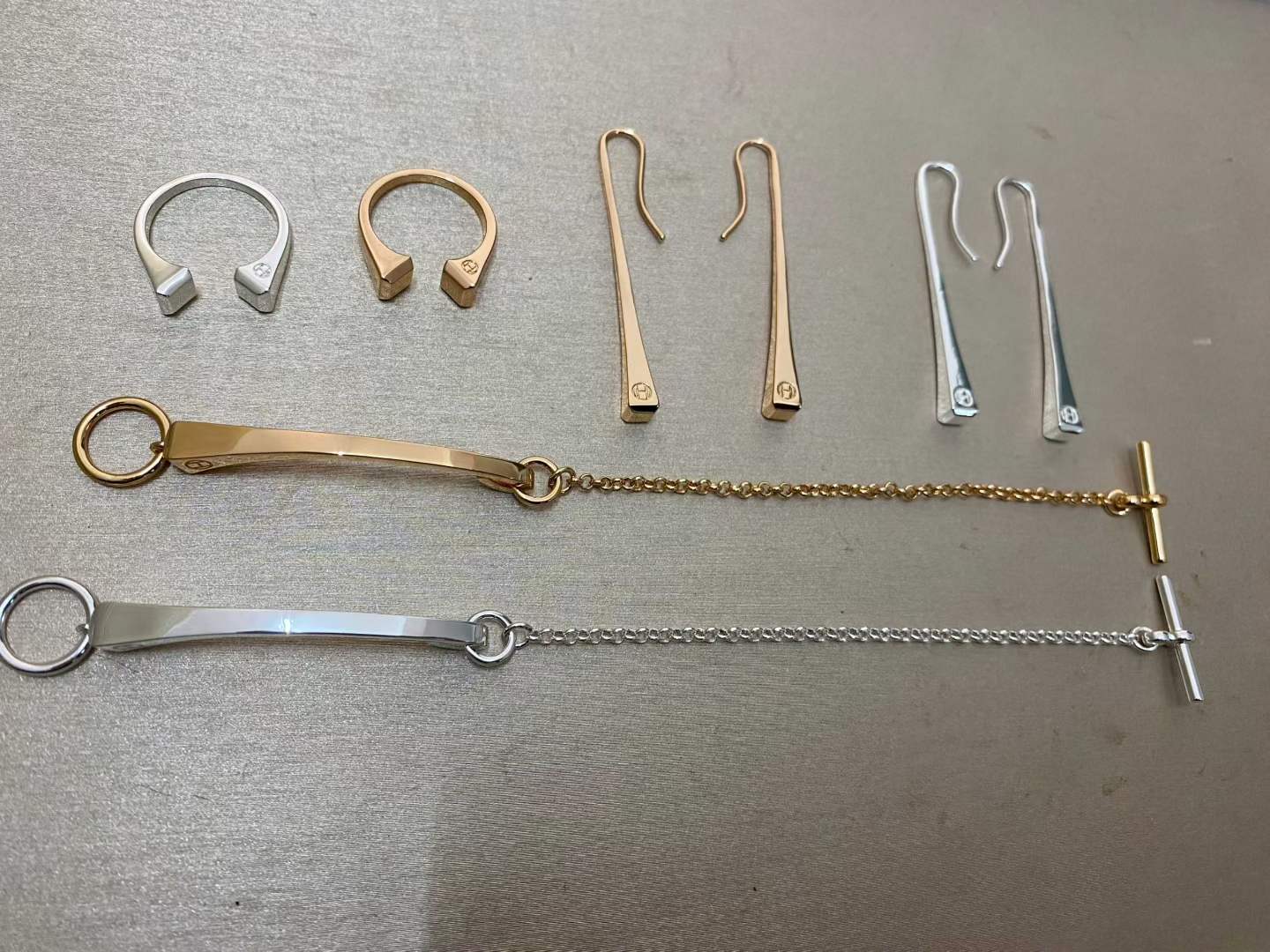 [Polaidi Jewelry]THE CONE RIVET RING IS OPEN AND ONE SIZE FITS ALL
