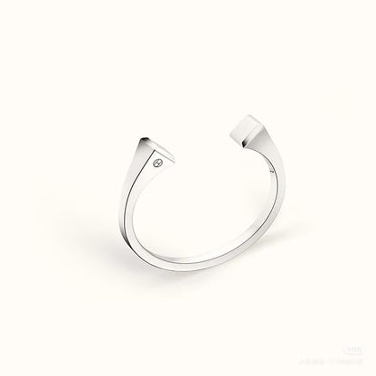 [Polaidi Jewelry]CLOU DE FORGE SQUARE CONE STUDS OPEN CUFF ONE SIZE