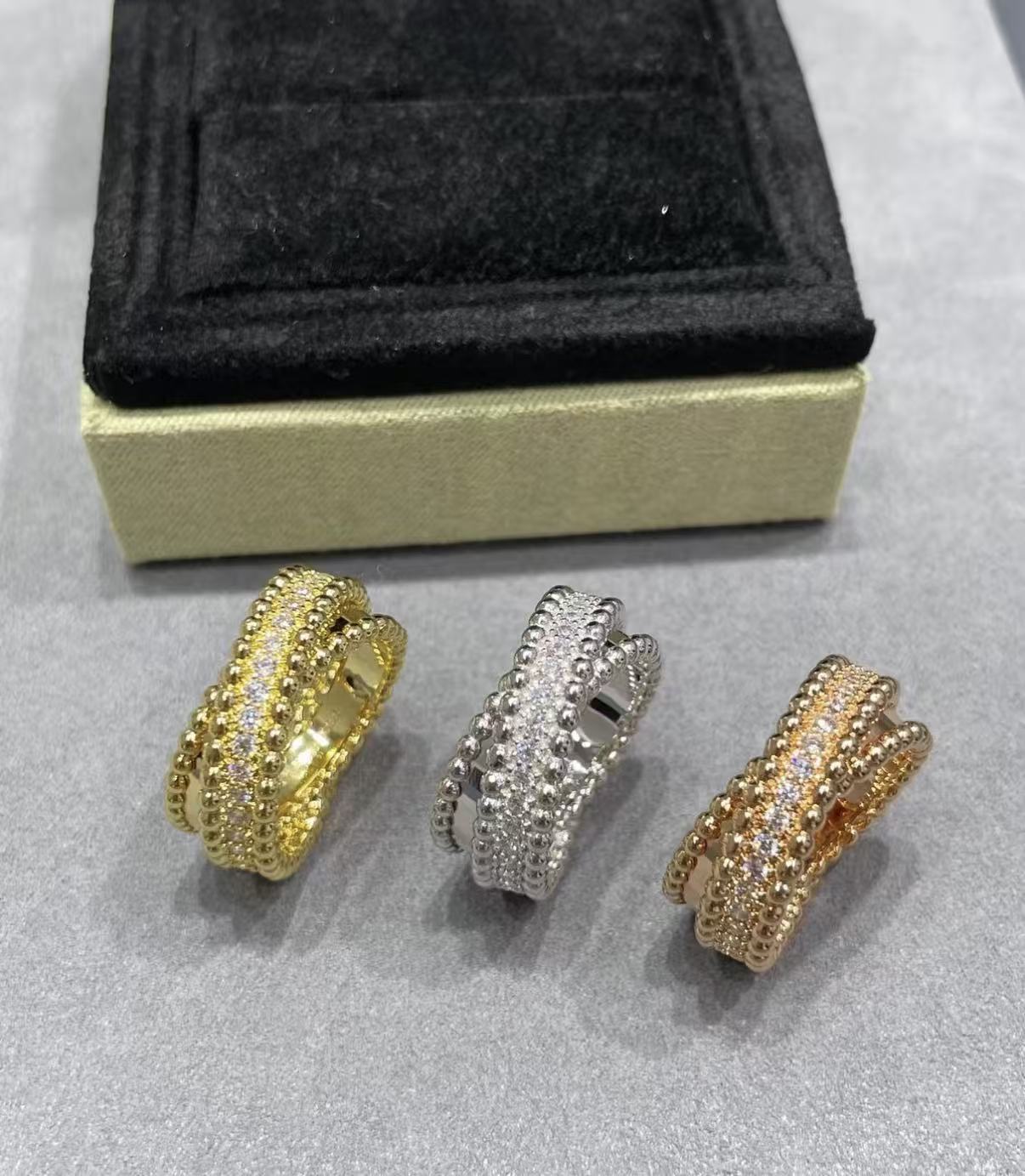 [：Polaidi Jewelry]ペルレ コレクション 18Kイエローゴールド マラカイト ダイヤモンドリング