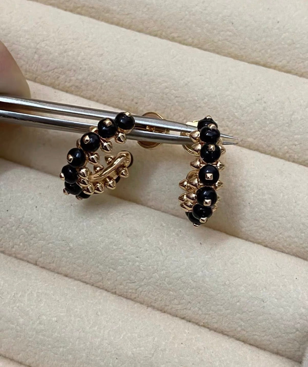 [Polaidi Jewelry]CLASH COLLECTION AGATE CHALCEDONY STUD EARRINGS