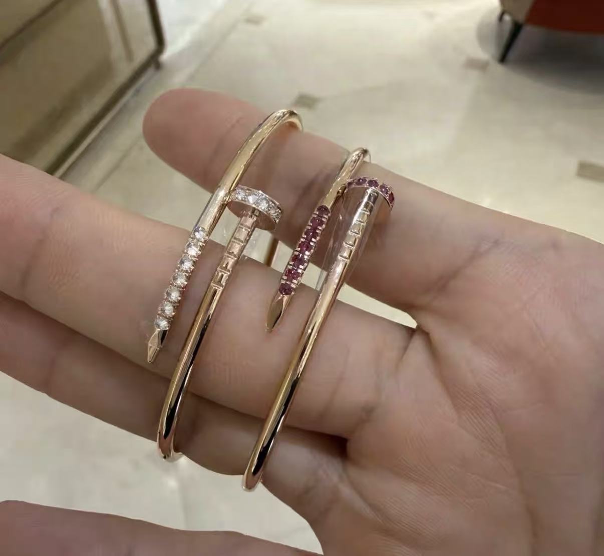 [Polaidi ]2026 LAUNCH: JUSTE UN CLOU RUBY BRACELET