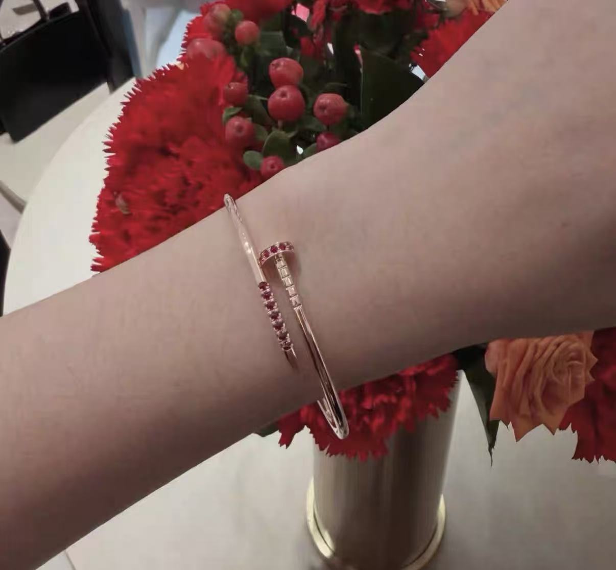[Polaidi ]2026 LAUNCH: JUSTE UN CLOU RUBY BRACELET