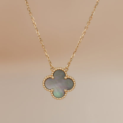 [：Polaidi Jewelry]クローバー 15mm グレーマザーオブパールネックレス