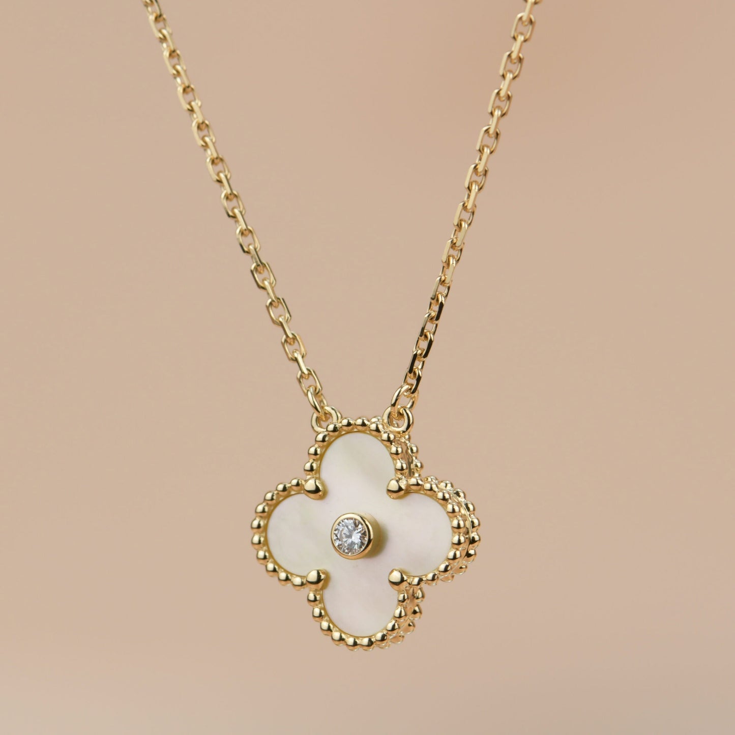 [：Polaidi Jewelry]クローバー 15MM ダイヤモンド ゴールド マザーオブパール ネックレス