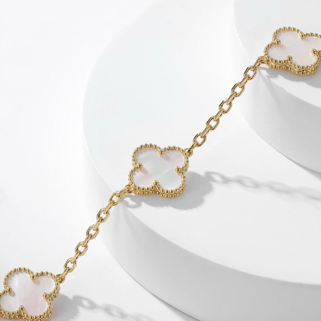 [Polaidi Jewelry]CLOVERS THE 10-MOTIFS WHITE MOTHER OF PEARL NECKLACE