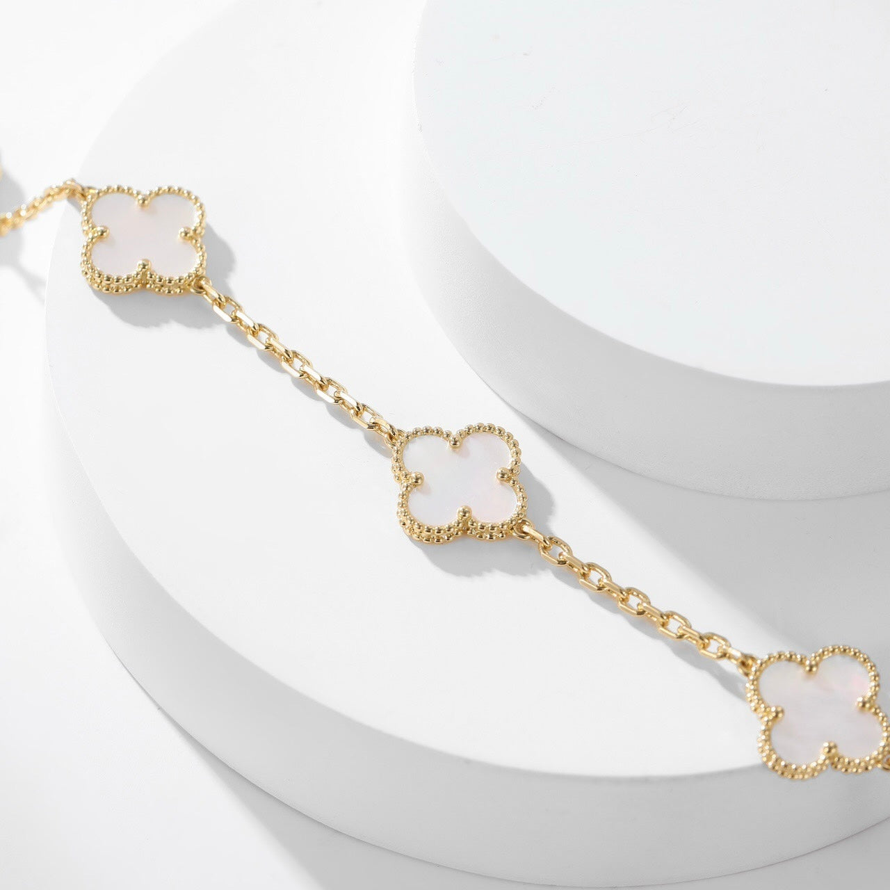 [Polaidi Jewelry]CLOVERS THE 10-MOTIFS WHITE MOTHER OF PEARL NECKLACE
