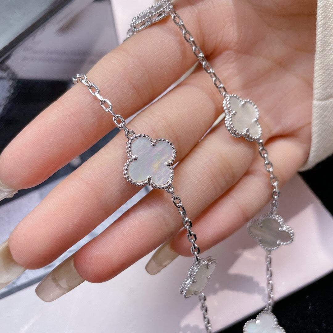 [：Polaidi Jewelry]クローバー 10モチーフ ホワイトマザーオブパール ネックレス