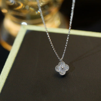 [：Polaidi Jewelry]クローバーミニ 9.5mmペンダントダイヤモンドネックレス