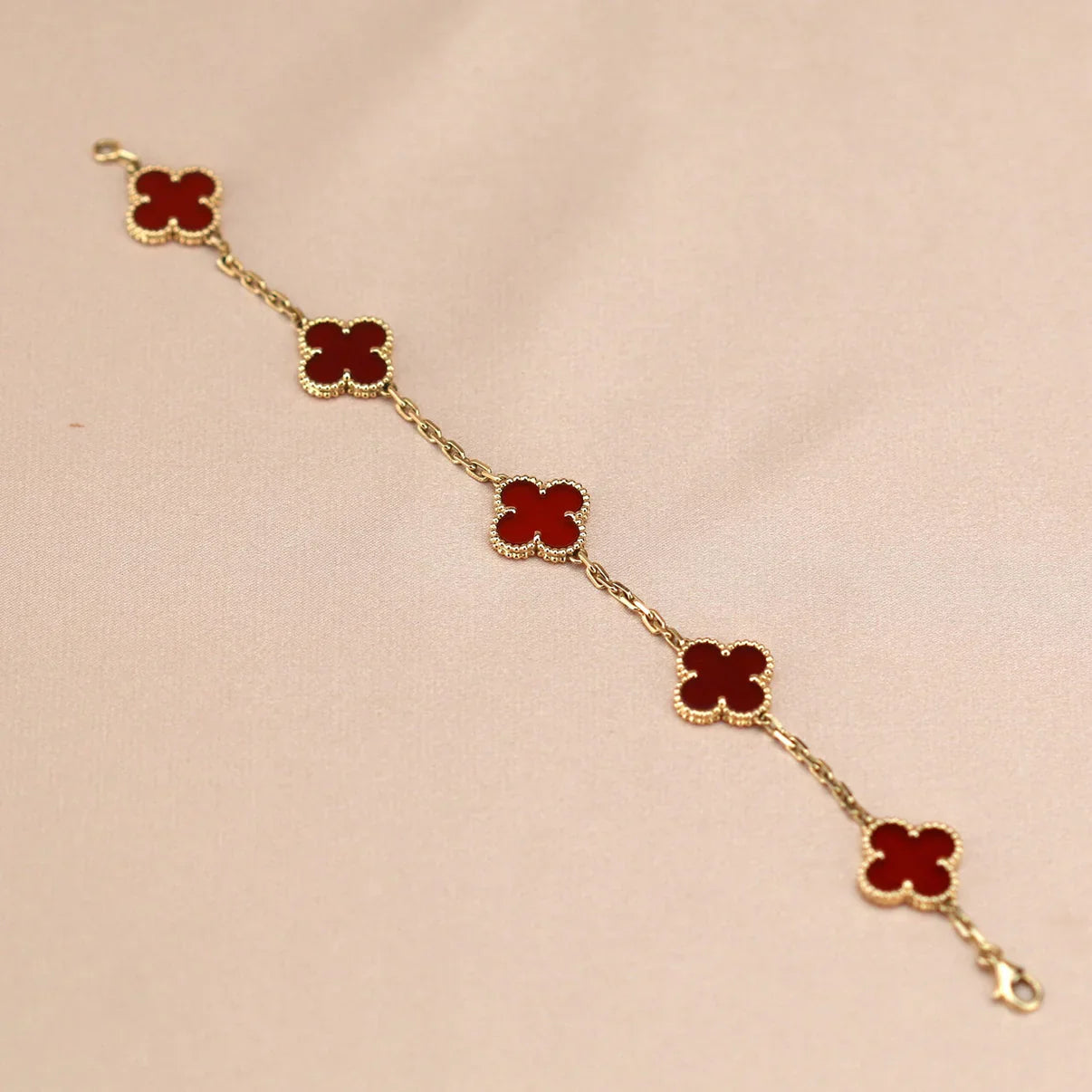[Polaidi Jewelry] CLOVER 5 MOTIF RED CORNELIAN BRACELET COLLECTION