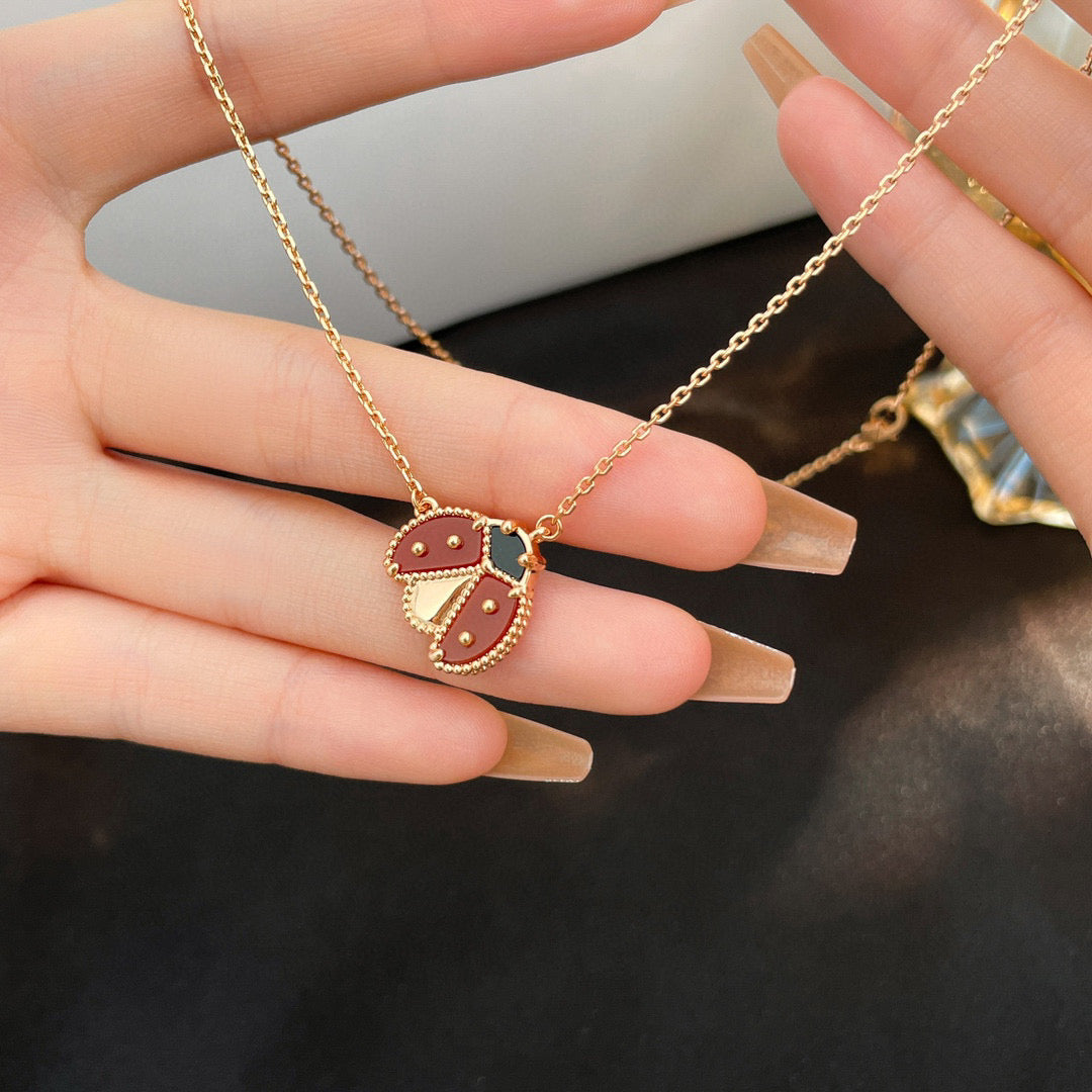 [Polaidi Jewelry]LUCKY  CARNELIANS LADYBUG NECKLACE