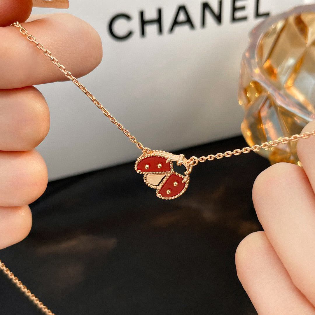 [Polaidi Jewelry]LUCKY  CARNELIANS LADYBUG NECKLACE