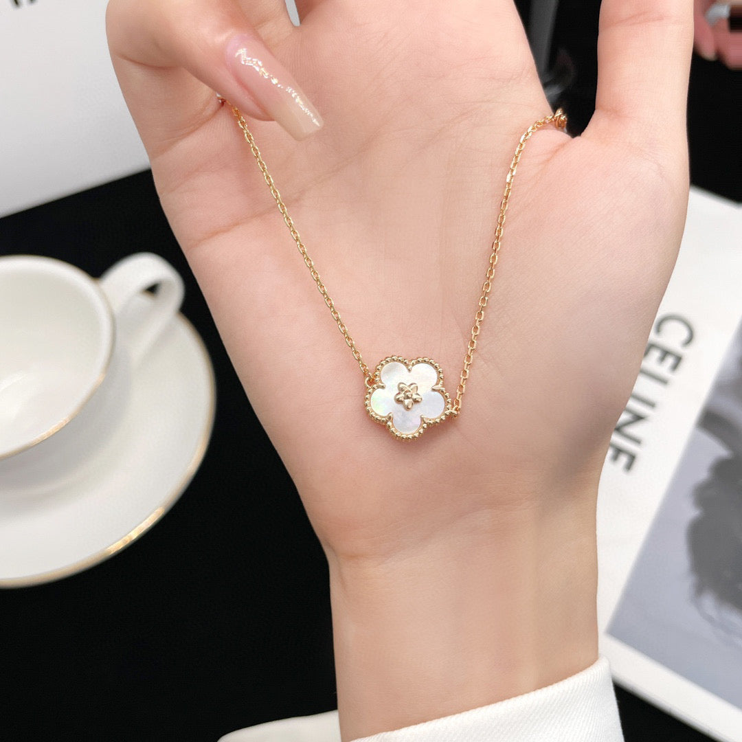 [：Polaidi Jewelry]LUCKY ホワイトMOP 梅の花ネックレス