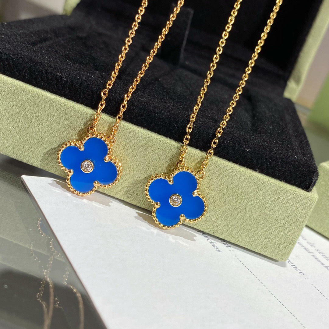 [Polaidi Jewelry]CLOVER 15MM DIAMOND AND BLUE AGATE NECKLACE