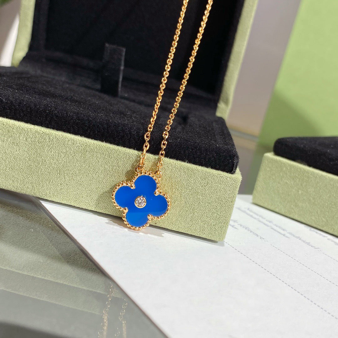 [：Polaidi Jewelry]CLOVER 15MM ダイヤモンド＆ブルーアゲートネックレス