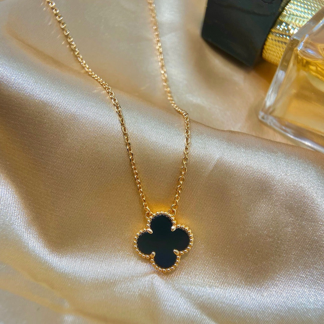 [Polaidi Jewelry]CLOVER 15MM BLACK ONYX SINGLE FLOWER NECKLACE