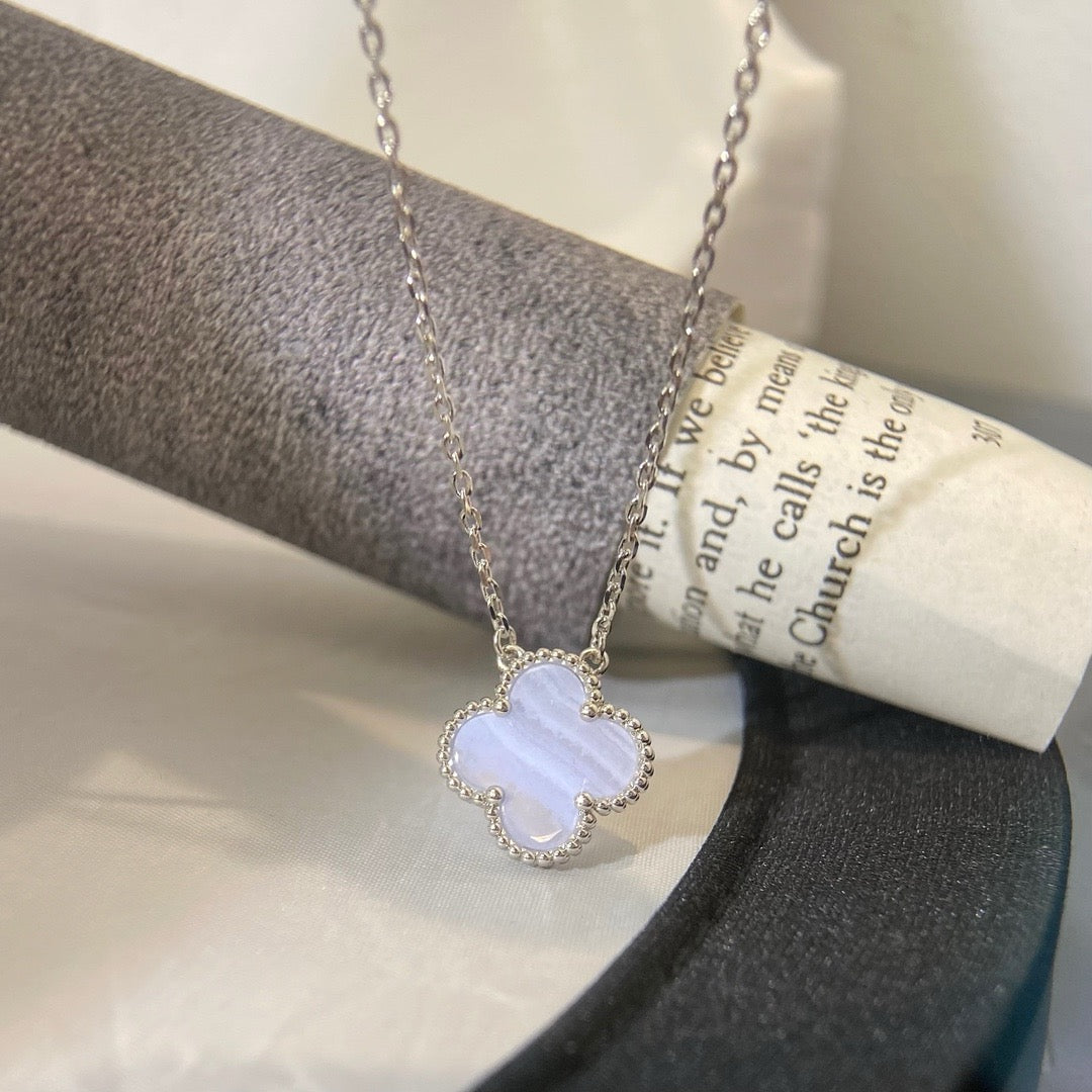 [Polaidi Jewelry]CLOVER 15MM BLUE CHALCEDONY NECKLACE SILVER