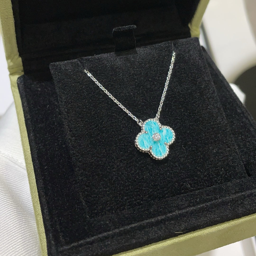 [:Polaidi Jewelry]クローバー 15MM ダイヤモンド SVRES ポーセリン ネックレス シルバー