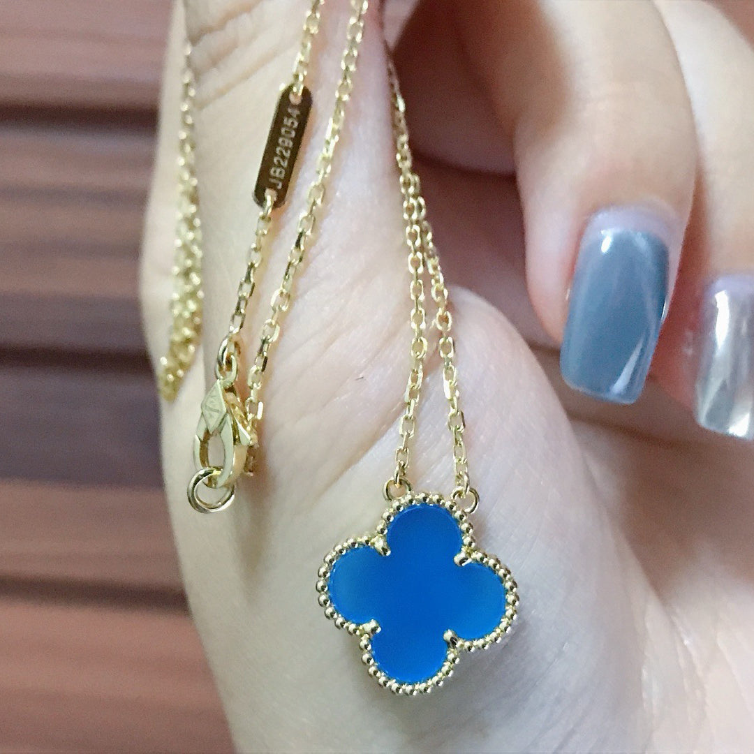 [：Polaidi Jewelry]クローバー 15MM ブルーアゲートネックレス