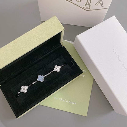 [Polaidi Jewelry] CLOVER 5 MOTIF PURPLE CHALCEDONY BRACELET COLLECTION