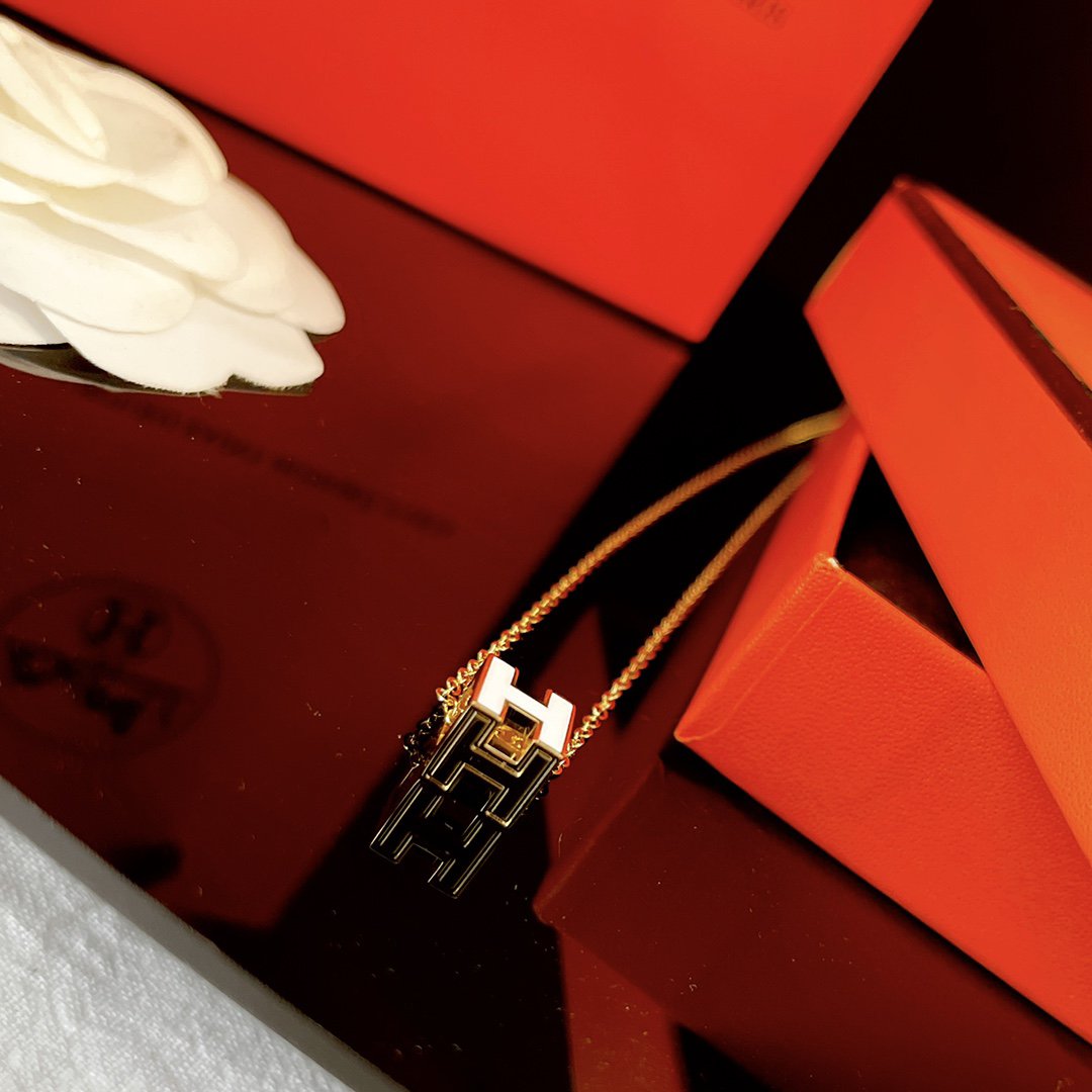 [：Polaidi Jewelry]H WHITE SQUARE GOLD NECKLACE