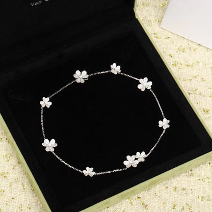 [Polaidi Jewelry]FRIVOLE SILVER 9 FLOWERS NECKLACE