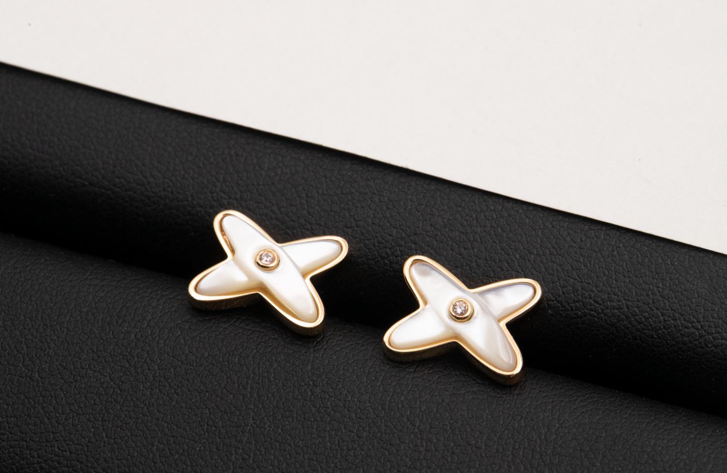 [：Polaidi Jewelry]JEUX DE WHITE MOP ローズゴールド ダイヤモンドピアス