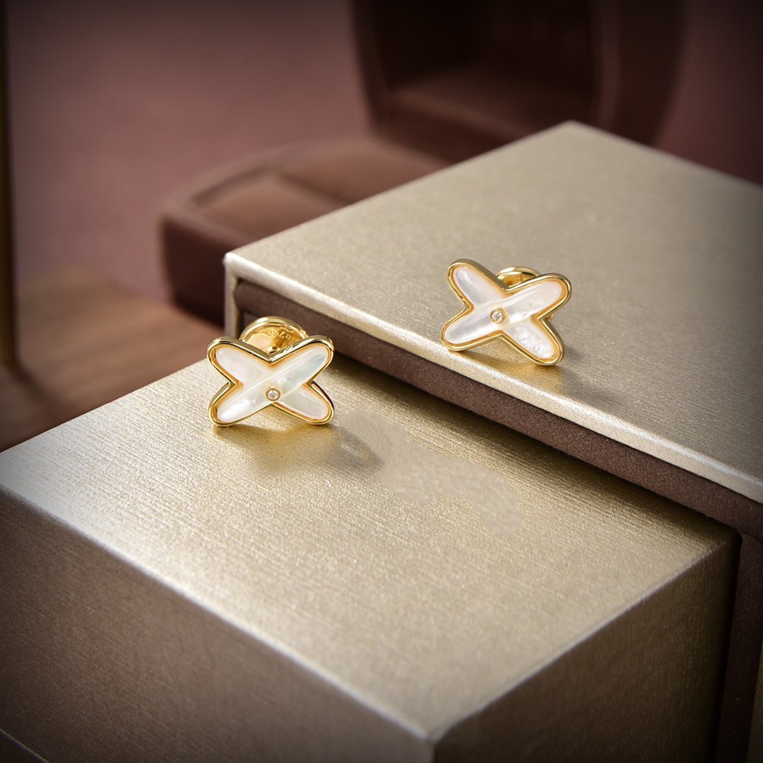 [：Polaidi Jewelry]JEUX ドゥ ホワイトマザーオブパール ゴールドダイヤモンド イヤリング