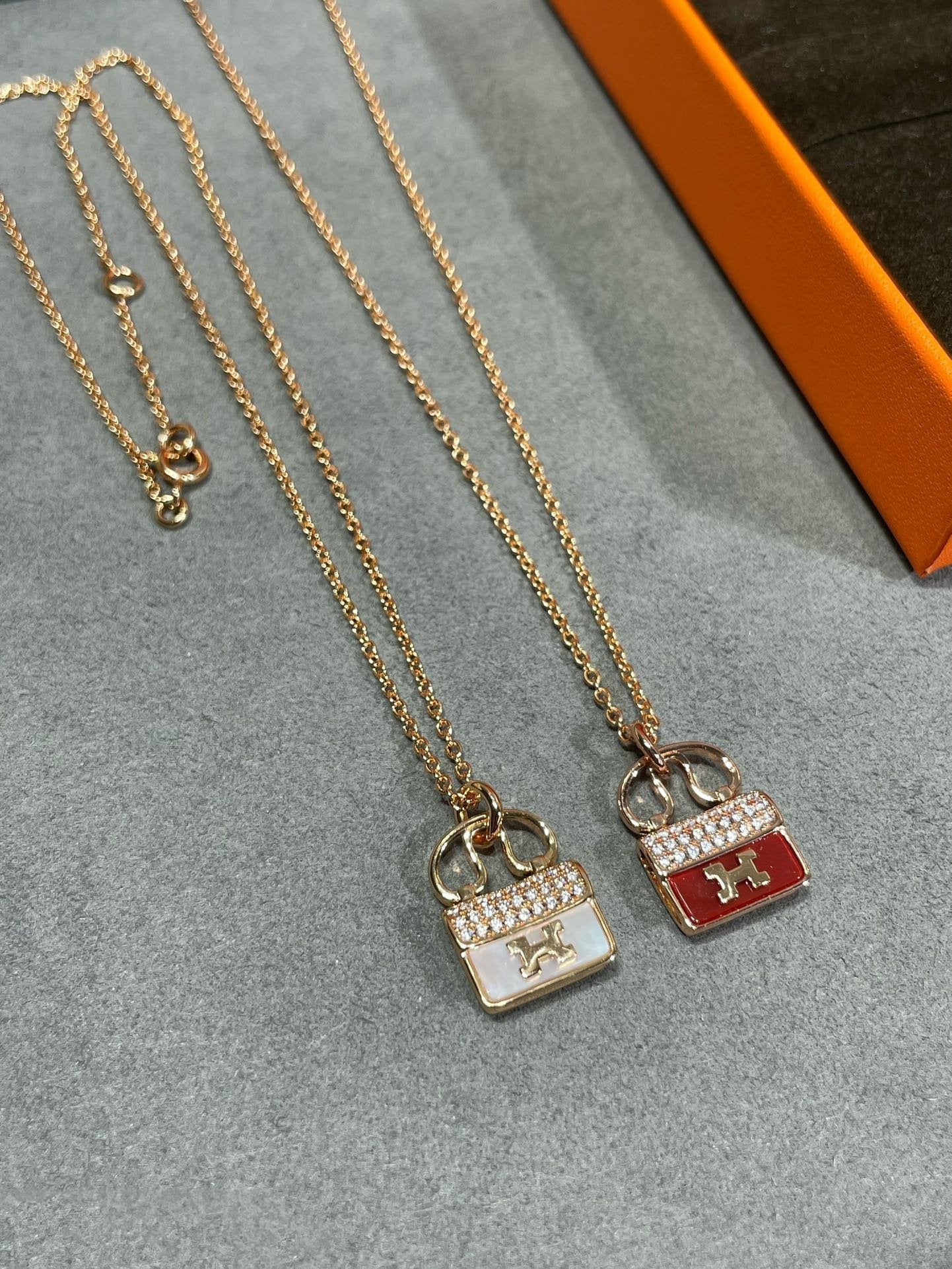 [Polaidi Jewelry]H CIRCE MOISSANITE PENDANT NECKLACE GOLD