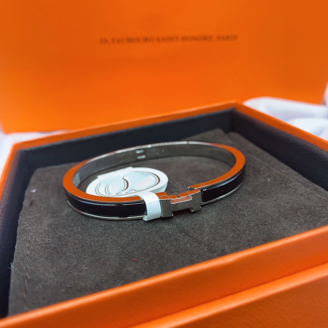 [Polaidi Jewelry]CLASSIC HM CLIC BLACK 8MM ENAMEL BRACELET