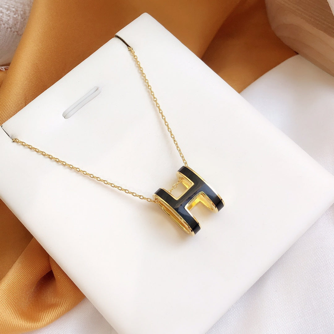 [Polaidi Jewelry]HM CLIC BLACK ENAMEL GOLD NECKLACE