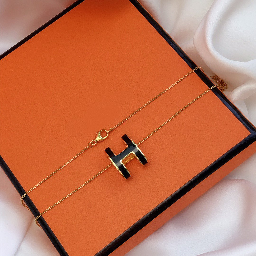 [Polaidi Jewelry]HM CLIC BLACK ENAMEL GOLD NECKLACE