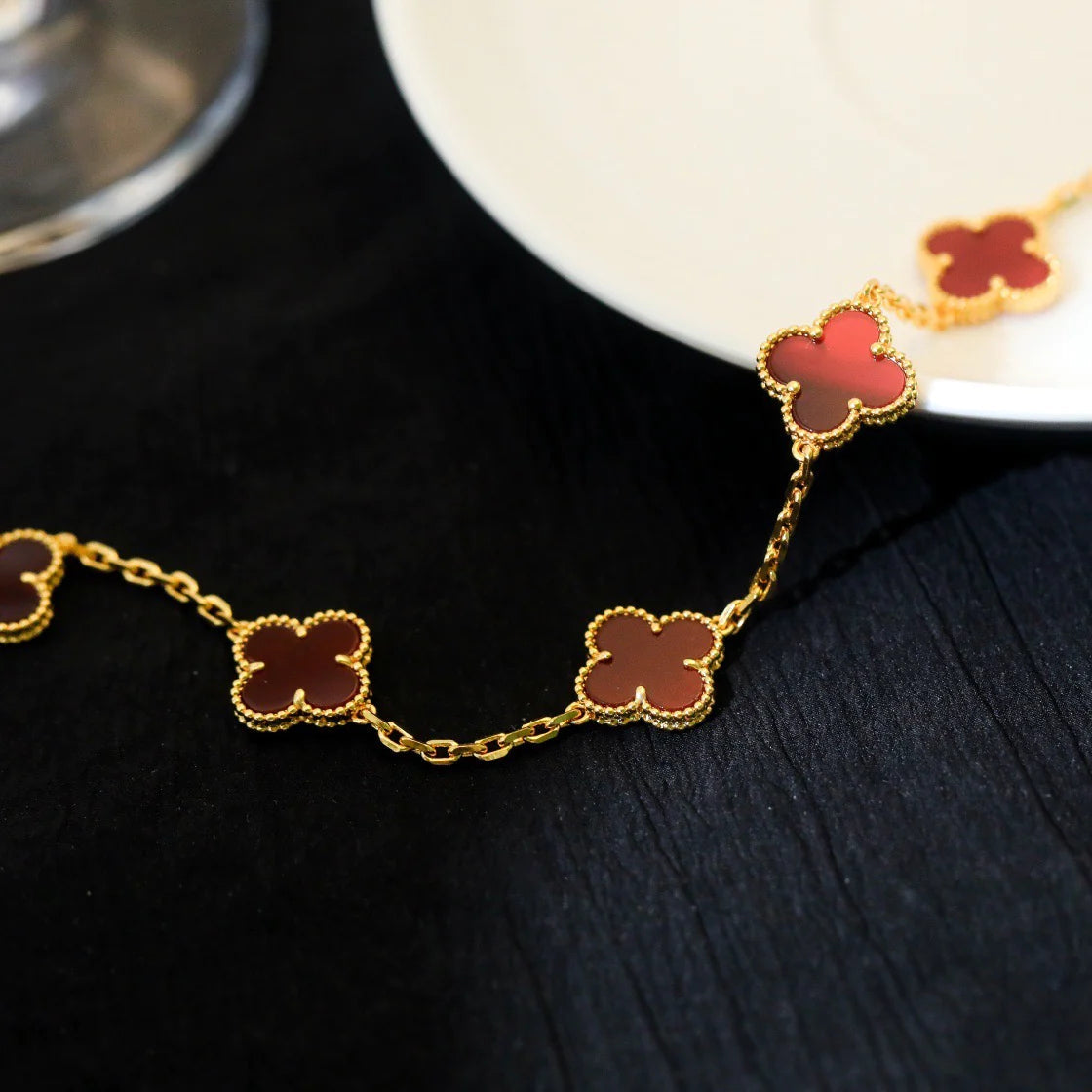 [:Polaidi Jewelry]クローバー 5モチーフ レッドアゲート ブレスレット