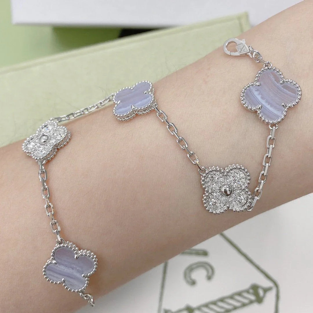 [Polaidi Jewelry] CLOVER 5 MOTIF PURPLE CHALCEDONY BRACELET COLLECTION