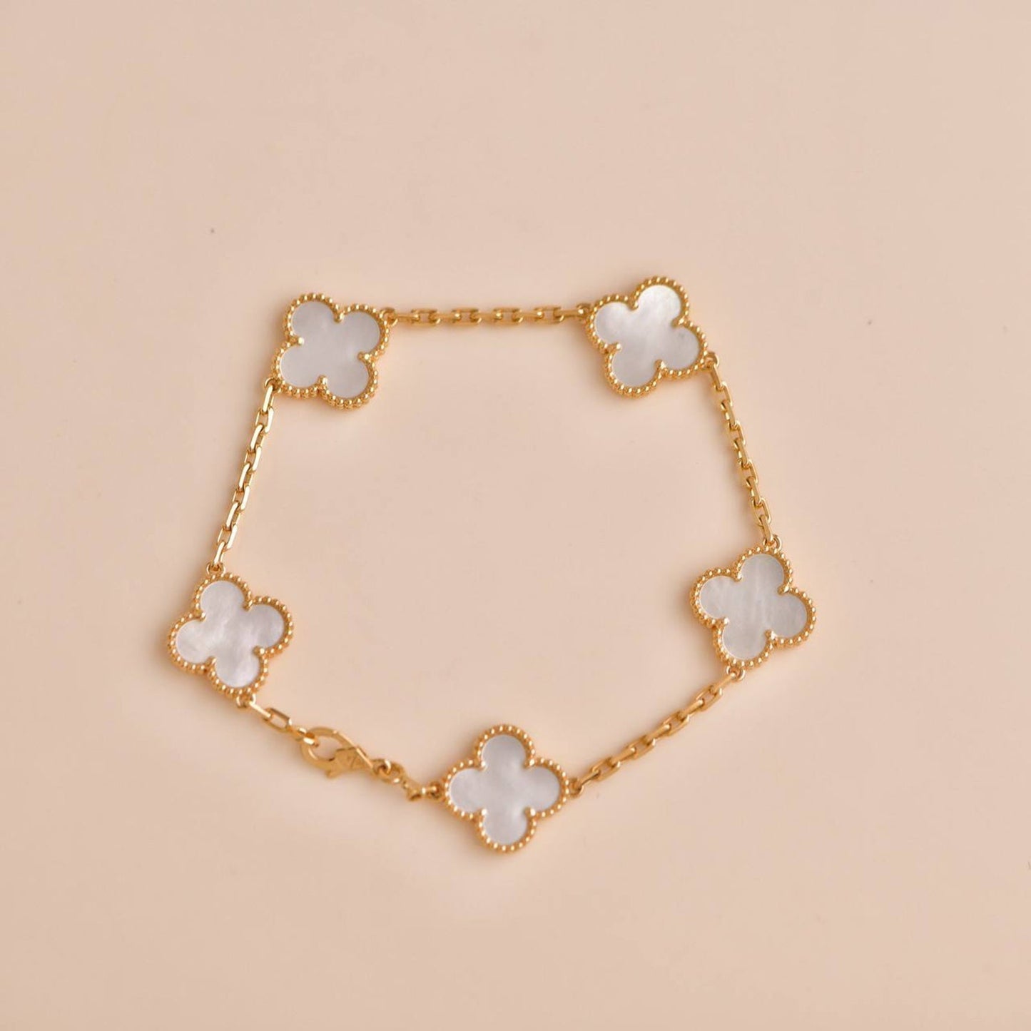 [：Polaidi Jewelry]CLOVER  5 MOTIF WHITE MOP BRACELET