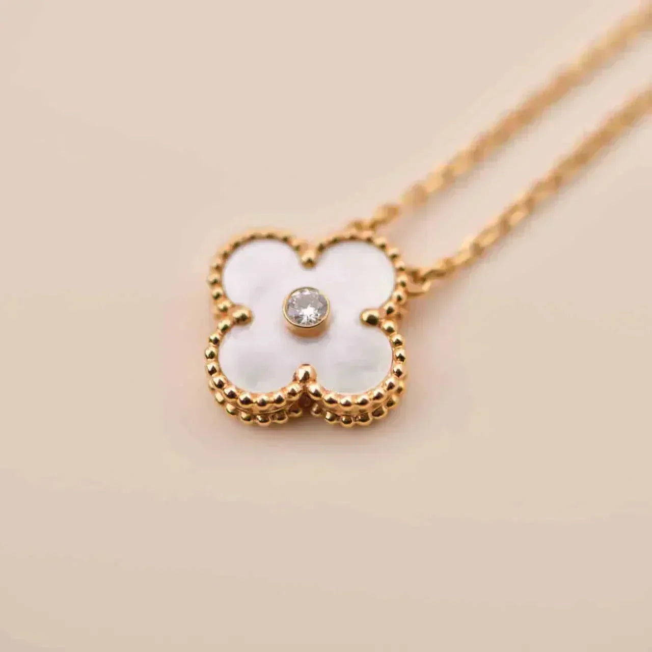 [：Polaidi Jewelry]クローバー 15MM ダイヤモンド ホワイトフリティラリア ネックレス