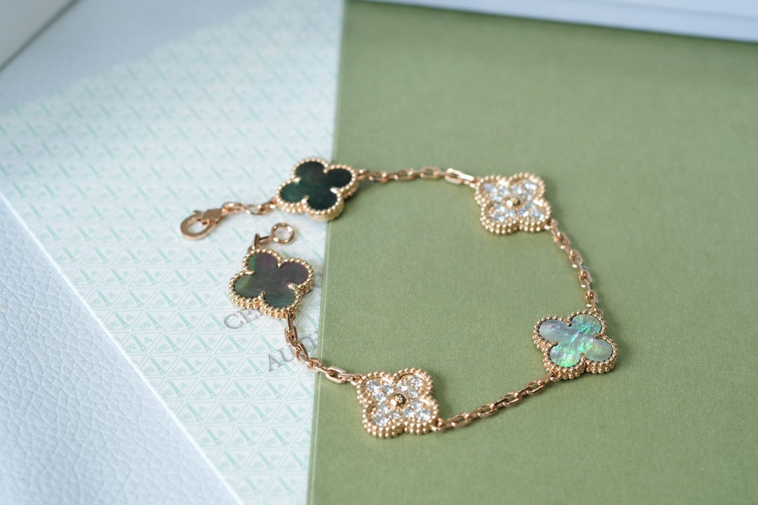 [Polaidi Jewelry] クローバー 5モチーフ グレーマザーオブパール ブレスレットコレクション