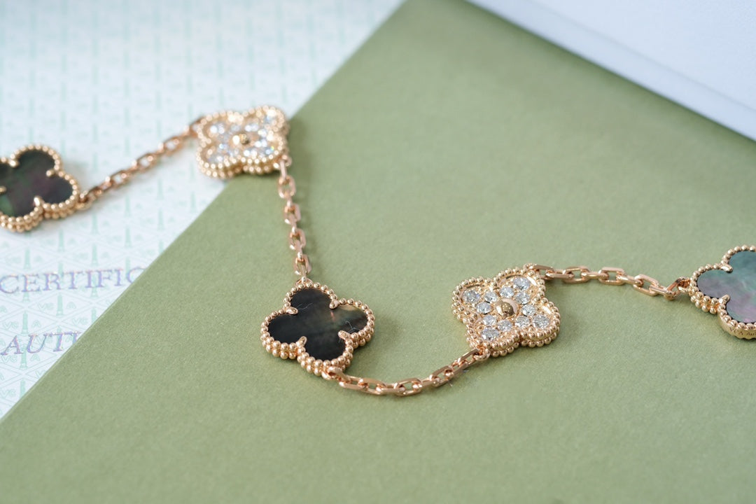 [Polaidi Jewelry] クローバー 5モチーフ グレーマザーオブパール ブレスレットコレクション