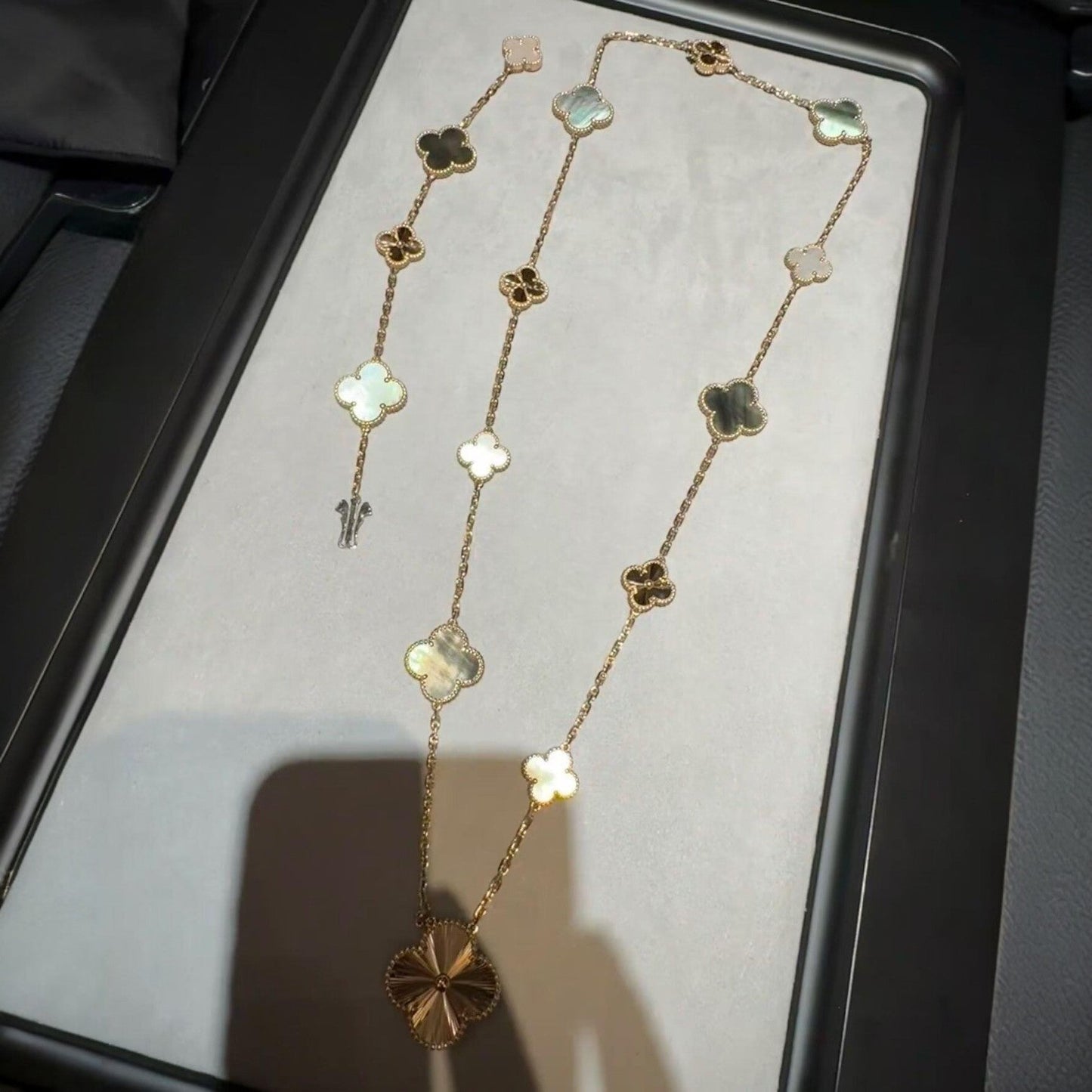 [Polaidi Jewelry]DETACHABLE CLOVER 15(11+4) FLOWER ROSE GOLD NECKLACE SET