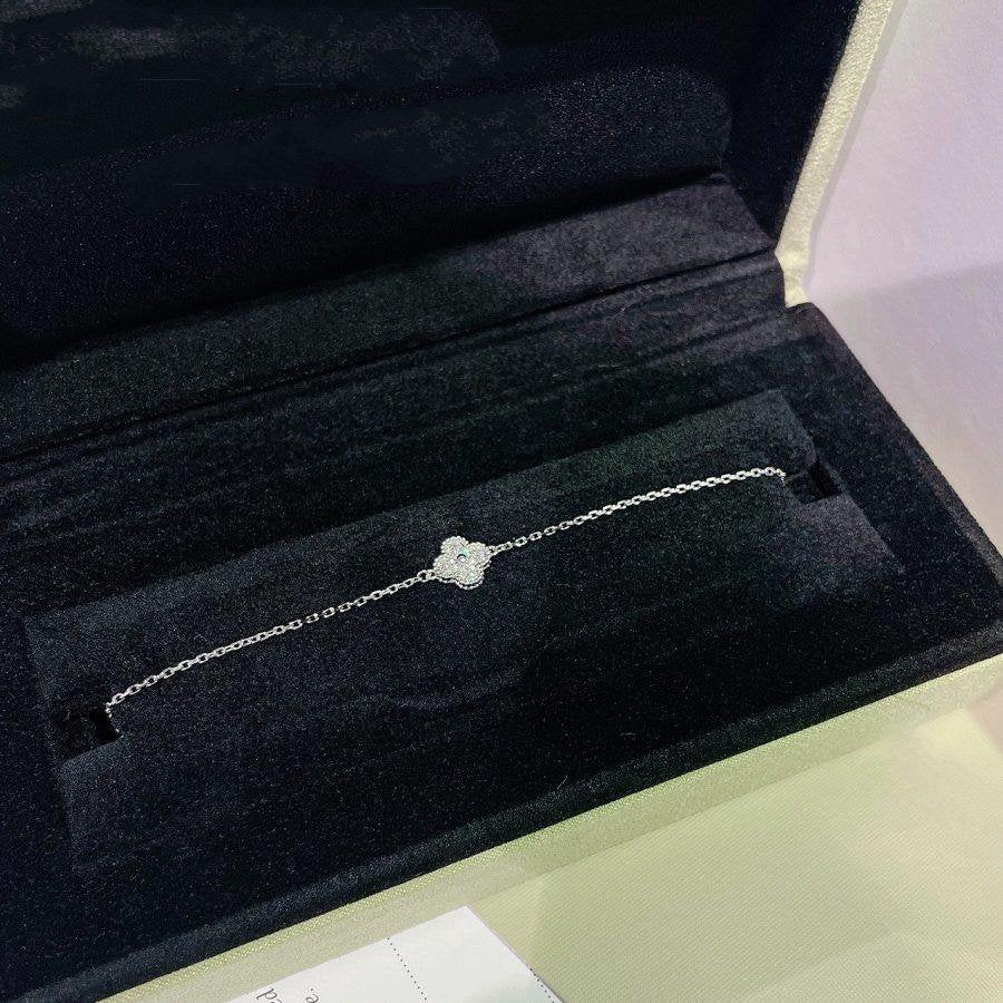 [：Polaidi Jewelry]CLOVER  SINGLE FLOWER BRACELET SILVER