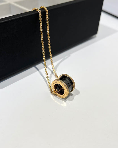 [：Polaidi]ZERO 1 BLACK CERAMIC DIAMOND PINK GOLD NECKLACE